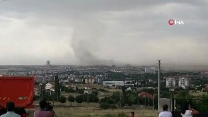 Kırşehir'de yağış öncesi toz bulutu görüldü