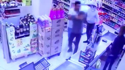 SULTANGAZİ'DE YAKALANAN ŞÜPHELİLERİN GASP ANLARI KAMERADA