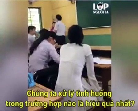 Khi giáo viên hỏi cháy nhà nên làm gì?