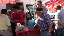 Canlı Tavuk Pazarı Yoğun İlgi Görüyor