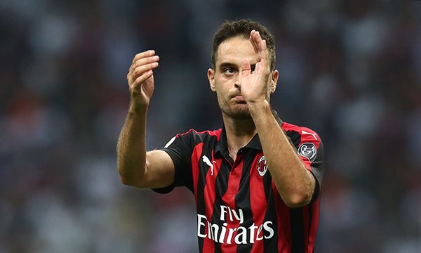 Jack Bonaventura by Fondazione Milan's side