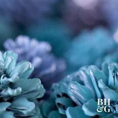 Dress Up Your Door With This DIY Ombre Pinecone Wreath