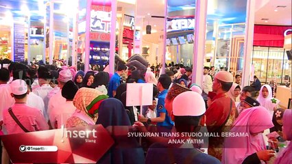 Télécharger la video: INSERT - Syukuran TRANS STUDIO MALL Bersama Anak Yatim