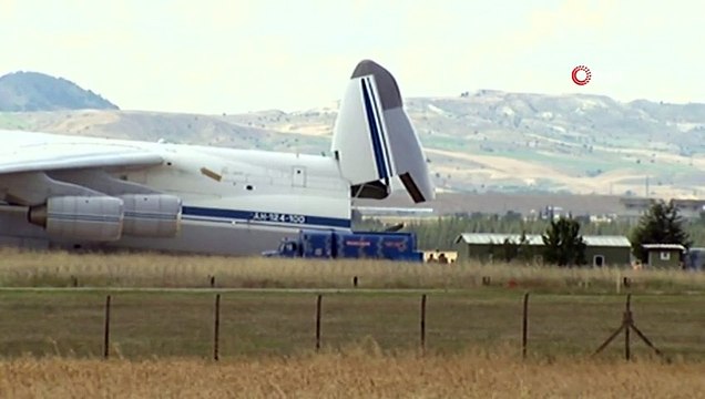 S-400'ün Parçaları Uçaktan İndirilme Anları Kamerada