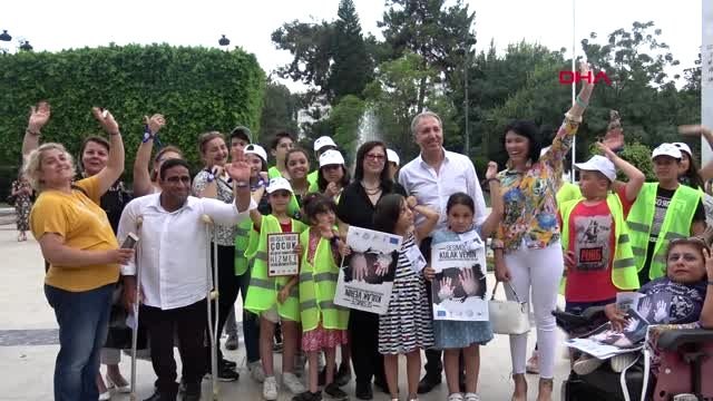 ADANA Saadet öğretmen: Bu mücadeleyi 2'nci Kurtuluş Savaşı olarak görüyoruz