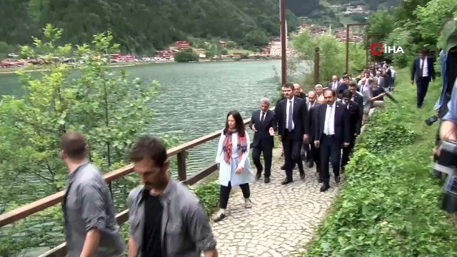 Bakan Kurum: “Tıpkı Ayder gibi Uzungöl de dönüşecek”