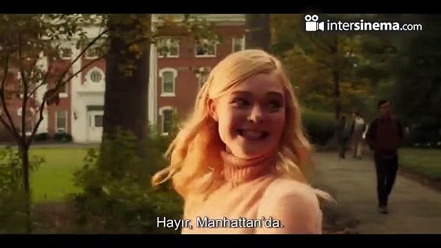 New York'ta Yağmurlu Bir Gün - Fragman