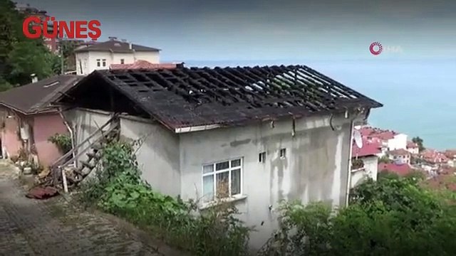 Yer: Ordu! Yıldırım binaya böyle isabet etti... İşte o dehşet anları!