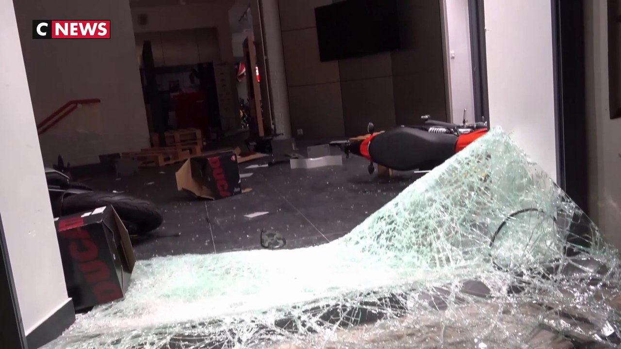 La fête des supporters de l’Algérie dégénère, 74 interpellations