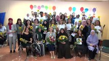 Almanya'da mülteciler için ortaokul diploma töreni