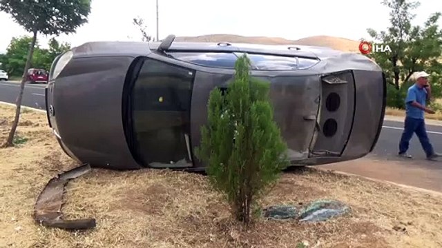Köpeğe çarpmamak için manevra yapan araç yan yattı : 1 yaralı