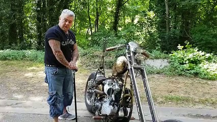 Mélodie en pots débridés sur chopper