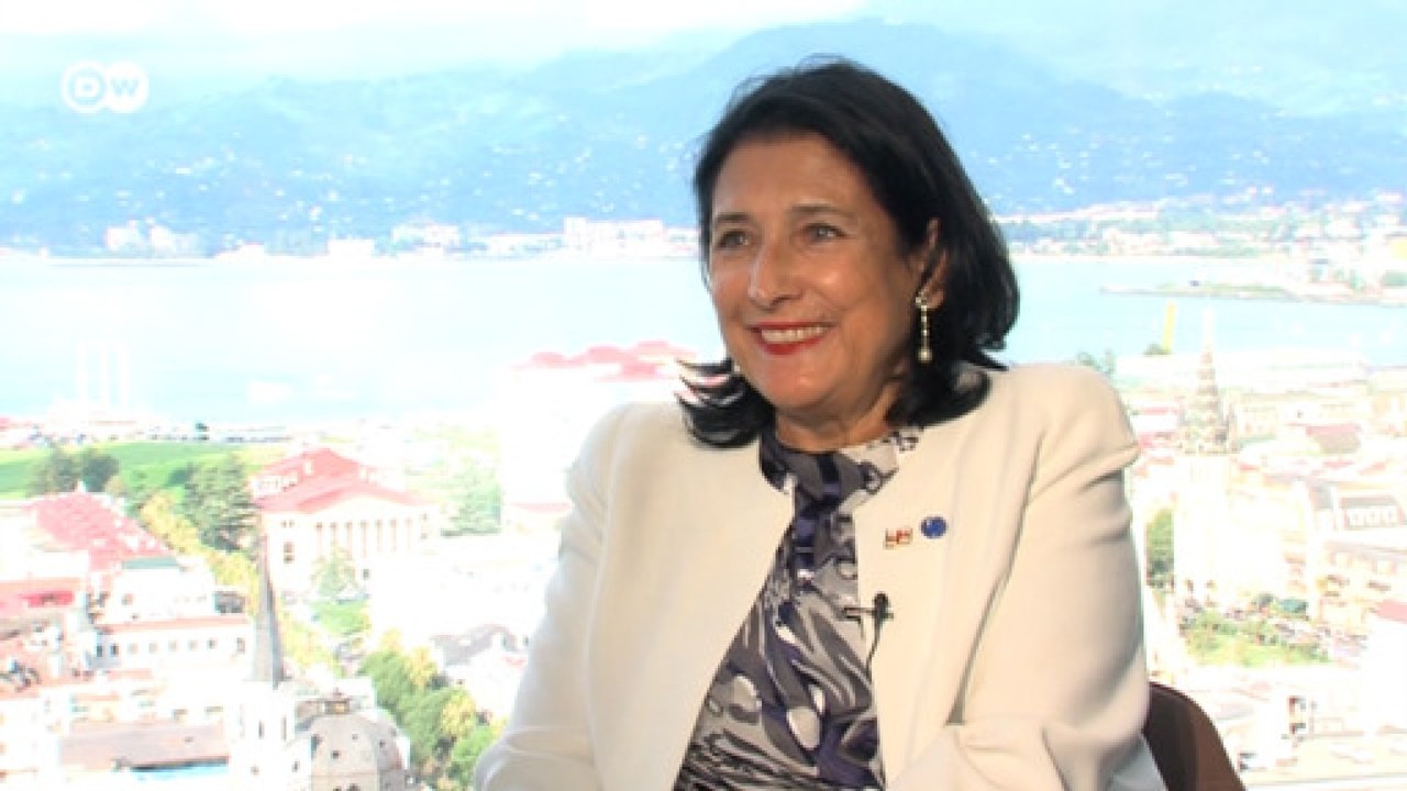 Мат в адрес Путина, конфликт с Россией и протесты в Тбилиси: что думает президент Грузии Зурабишвили