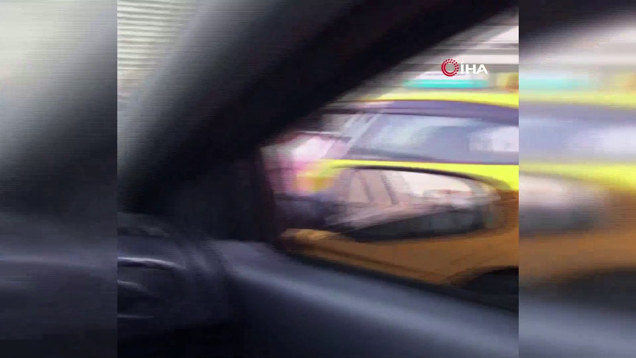 Trafikte tehditler savuran taksici kamerada