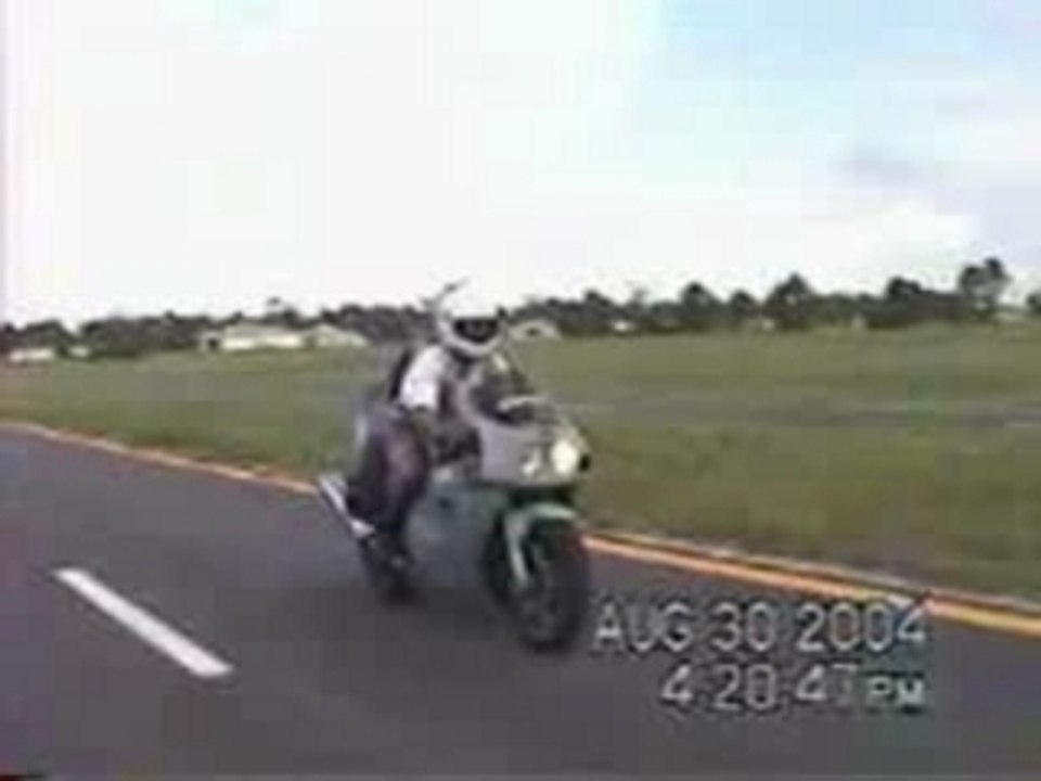 accident perte d'une passagère a moto