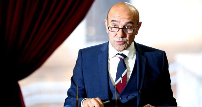 Mansur Yavaş'tan sonra Tunç Soyer'den de fotoğraflarımı kaldırın talimatı