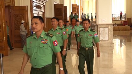 တပ္မေတာ္ သေဘာမတူတဲ့ ဖြဲ႕စည္းပံု ျပင္ေရး လႊတ္ေတာ္လမ္းေၾကာင္းက ျပင္လို႔ ရပါ့မလား (ရုပ္/သံ)