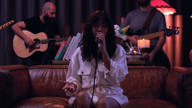 Zeynep Bastık - Seni Kimler Aldı (Sezen Aksu Cover)