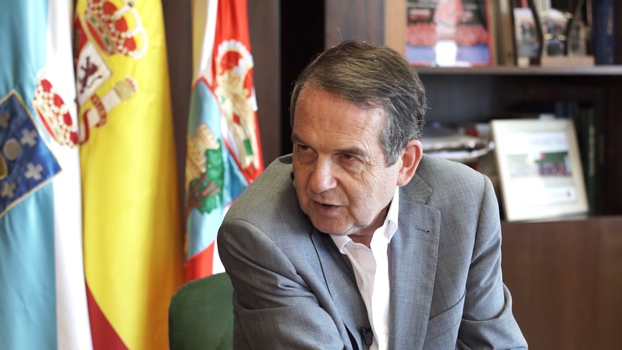 Caballero rechaza gobierno "a expensas" de votos de independentistas
