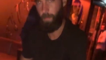 Benoit Paire imitando a Rafa Nadal con botellas de ron