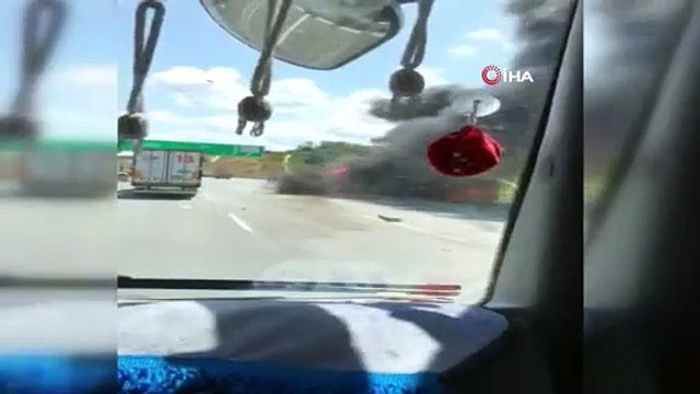 Yavuz Sultan Selim Köprüsü'nde yakıt tankerinde yangın...Tankerden alevler böyle yükseldi