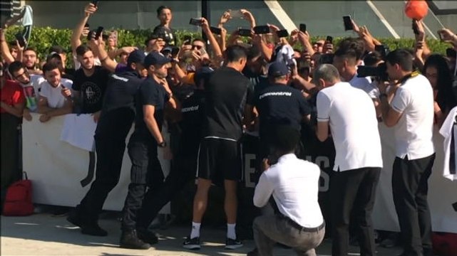 Ronaldo arrives ar Juventus for pre-season