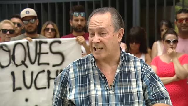 Centenares de vecinos se platan ante el fondo Fidere, por la subida del alquiler