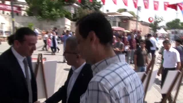İhlas Haber Ajansı'ndan Üsküdar meydana 15 Temmuz sergisi