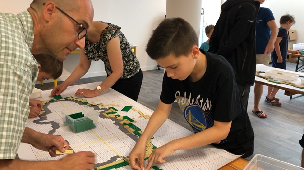 Création d’une statue de Napoléon en briques Lego