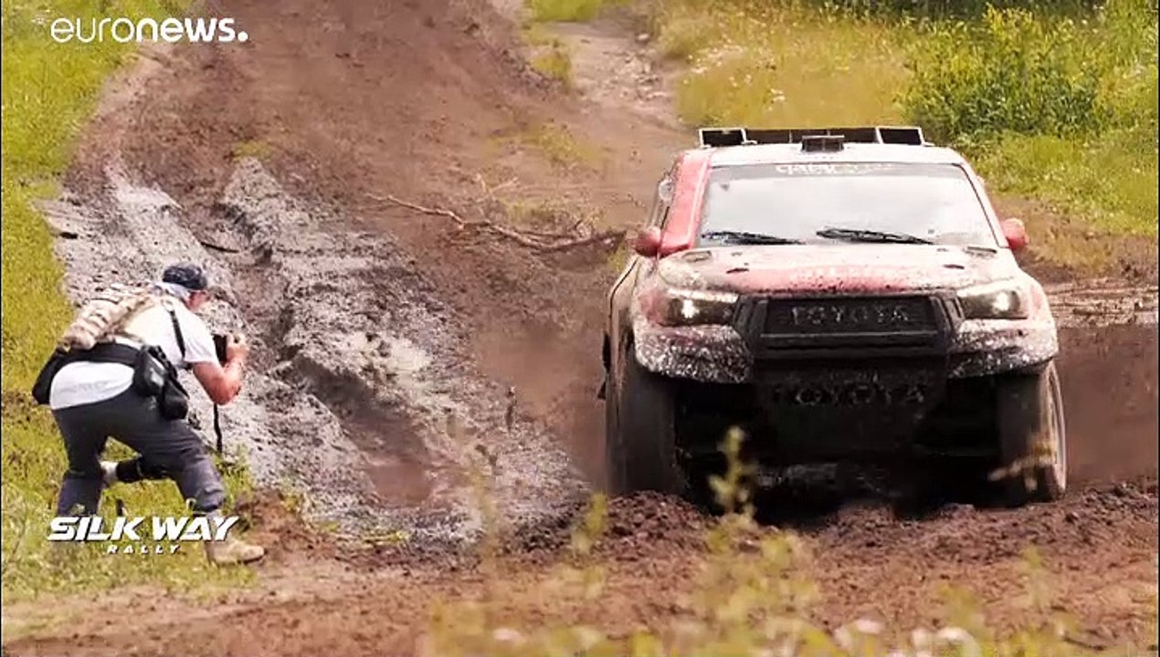 Cars, trucks and bikes brace for battle as Silk Way Rally enters China