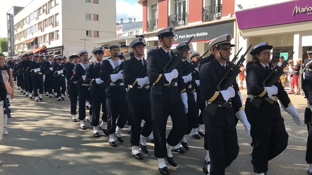 Défilé militaire et bal des pompiers pour la Fête nationale