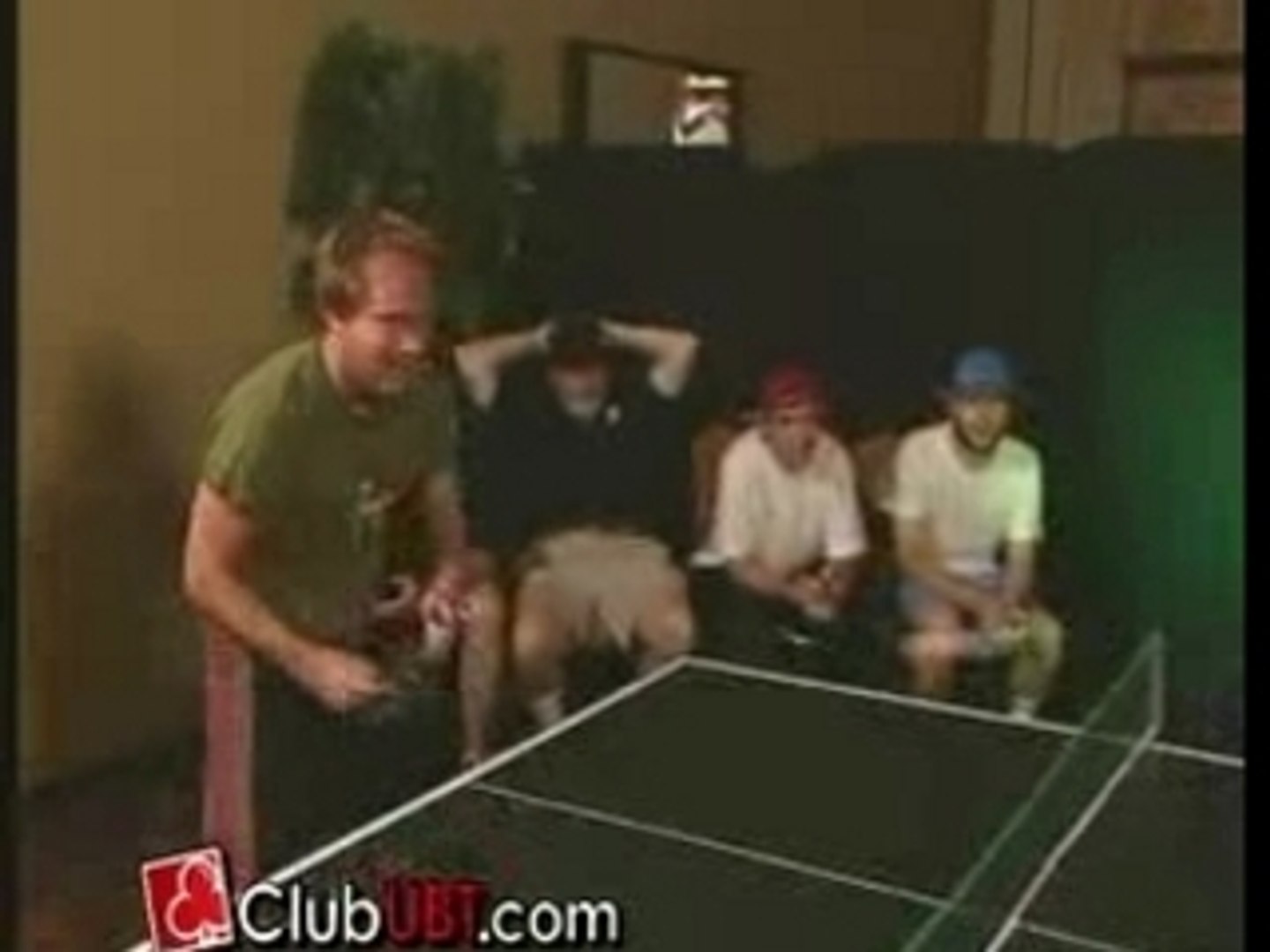 The man with $100,000 boobs plays ping pong for money. - video Dailymotion