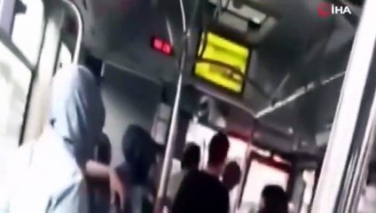 Otobüs şoförlerinin yolcu kapma yarışı sopalı kavgaya döndü