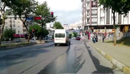 Yaya öncelik yılında, kırmızı ışık ihlali yapan araçlar kamerada