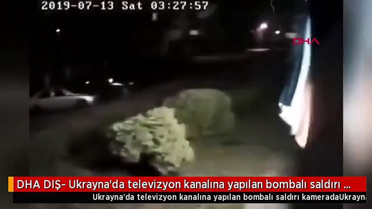 DHA DIŞ- Ukrayna'da televizyon kanalına yapılan bombalı saldırı kamerada