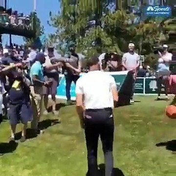 Basket-Ball - Stephen Curry misses three dunks in a row