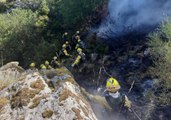 Medios aéreos intervienen en el incendio de Ávila