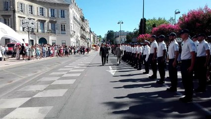 14 juillet à Périgueux : le préfet de la Dordogne salue les troupes