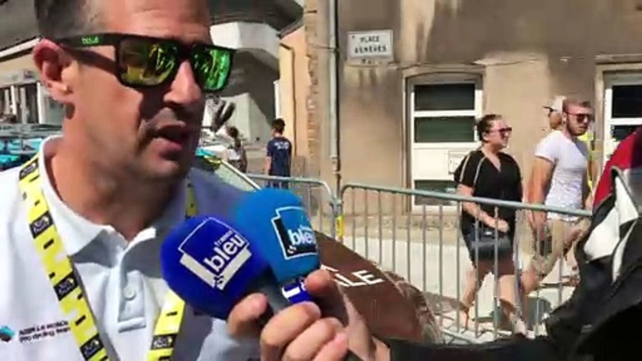 "Le capitaine de route, mon relais dans le peloton " explique Julien Jurdie