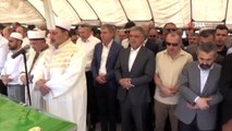 Abdullah Gül, Şanlıurfa'da eski AK Parti'li vekilin babasının cenazesine katıldı
