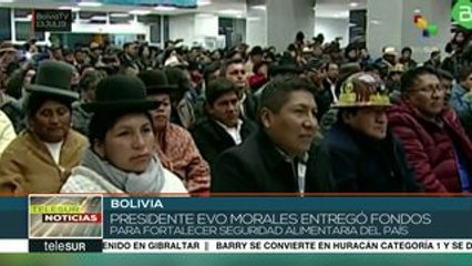 Bolivia: Evo entrega fondos para fortalecer la seguridad alimentaria