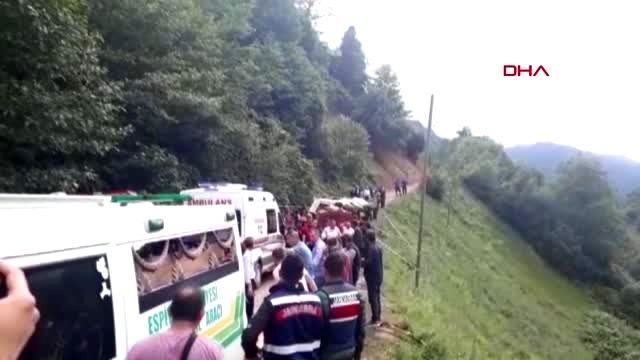 GİRESUN Yolcu minibüsü yayla yolunda devrildi 5 ölü, 6 yaralı