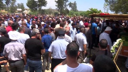 KKTC'de hayatını kaybeden 4 kişilik aile toprağa verildi -YENİDEN