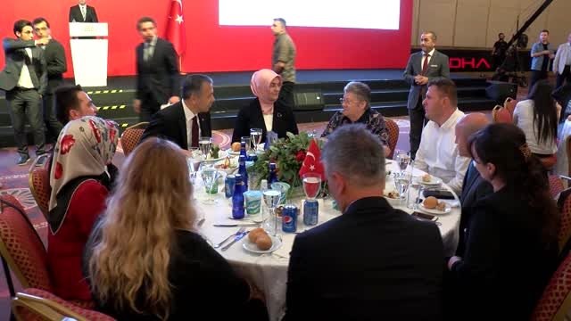 İSTANBUL VALİSİ ALİ YERLİKAYA 15 TEMMUZ ŞEHİT YAKINLARI VE GAZİLERLE BULUŞTU - 1