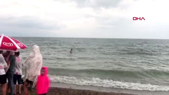 BURSA İznik Gölü'nde tarihi mermer blok bulundu