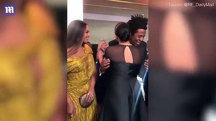 Meghan Markle hugs Beyonce at The Lion King European premiere