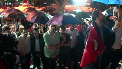 Üsküdarlılar demokrasi şehitlerini Çengelköy'de andı