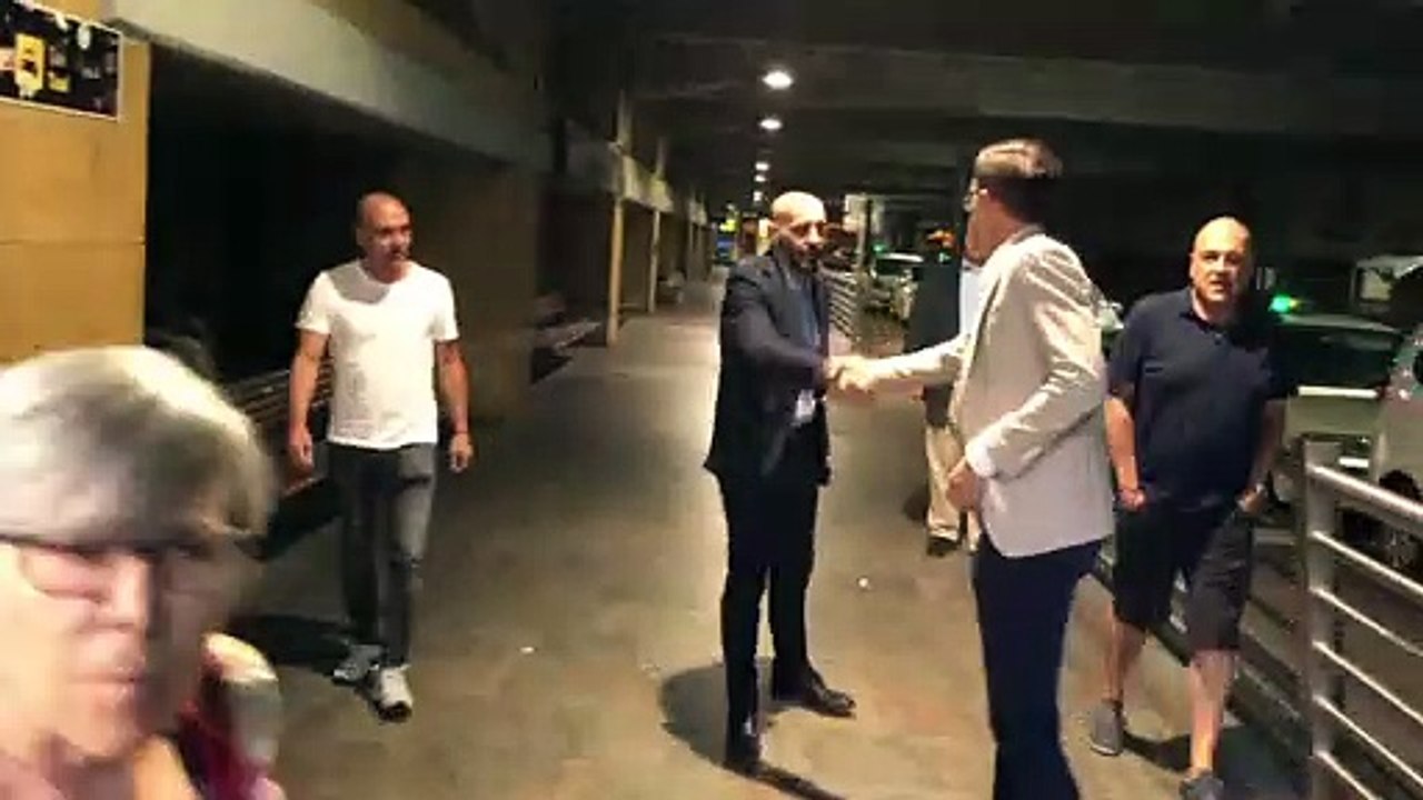 Llegada de Oliver Torres a Sevilla para firmar...