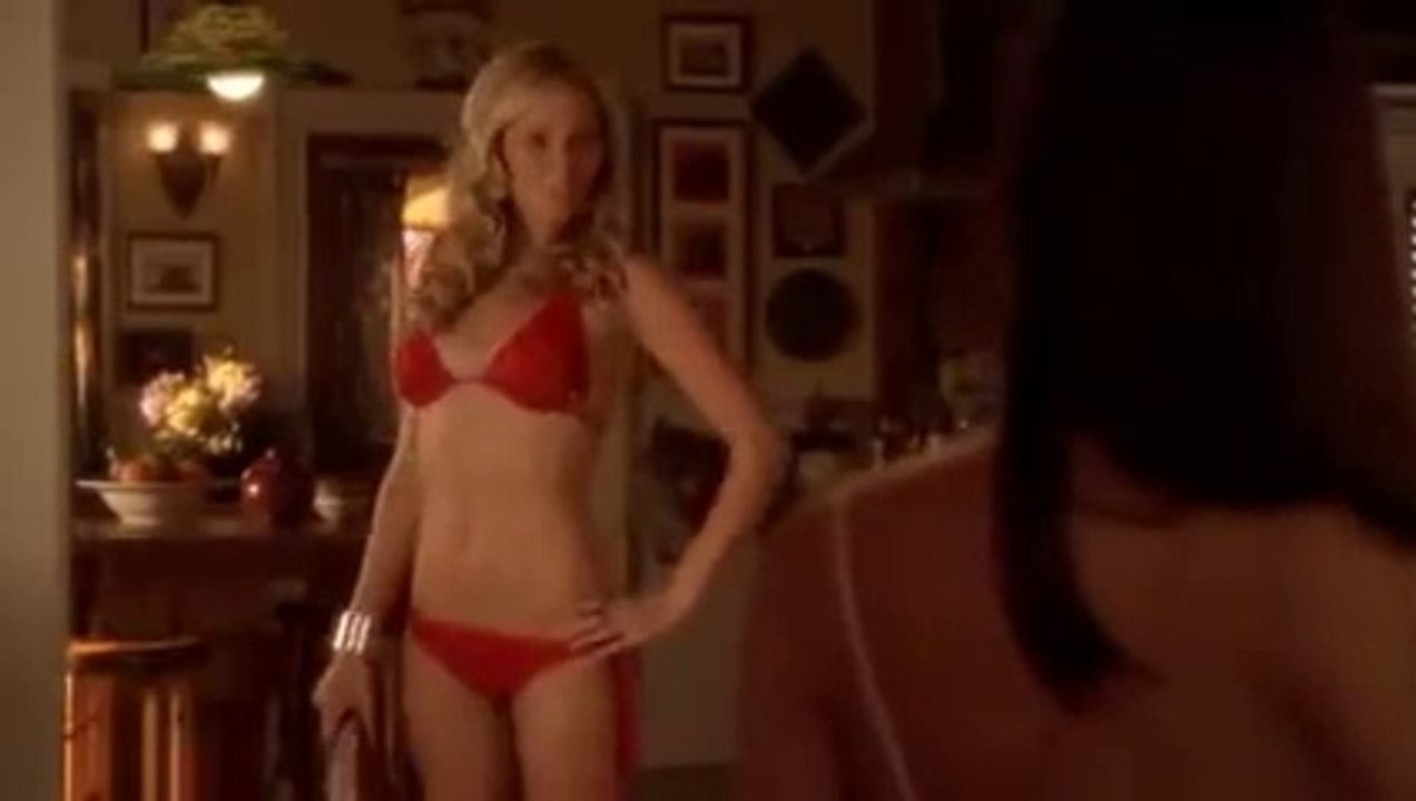 Smallville - Lana conoce a Kara - Temporada 7 Capitulo 3 ( Violento )
