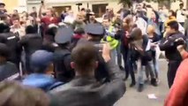 - Rusya'da Yerel Seçimler Öncesi Protesto: 25 Gözaltı